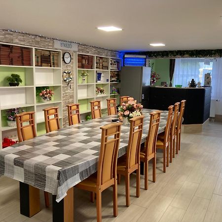 Szelim Motel Tatabánya Esterno foto