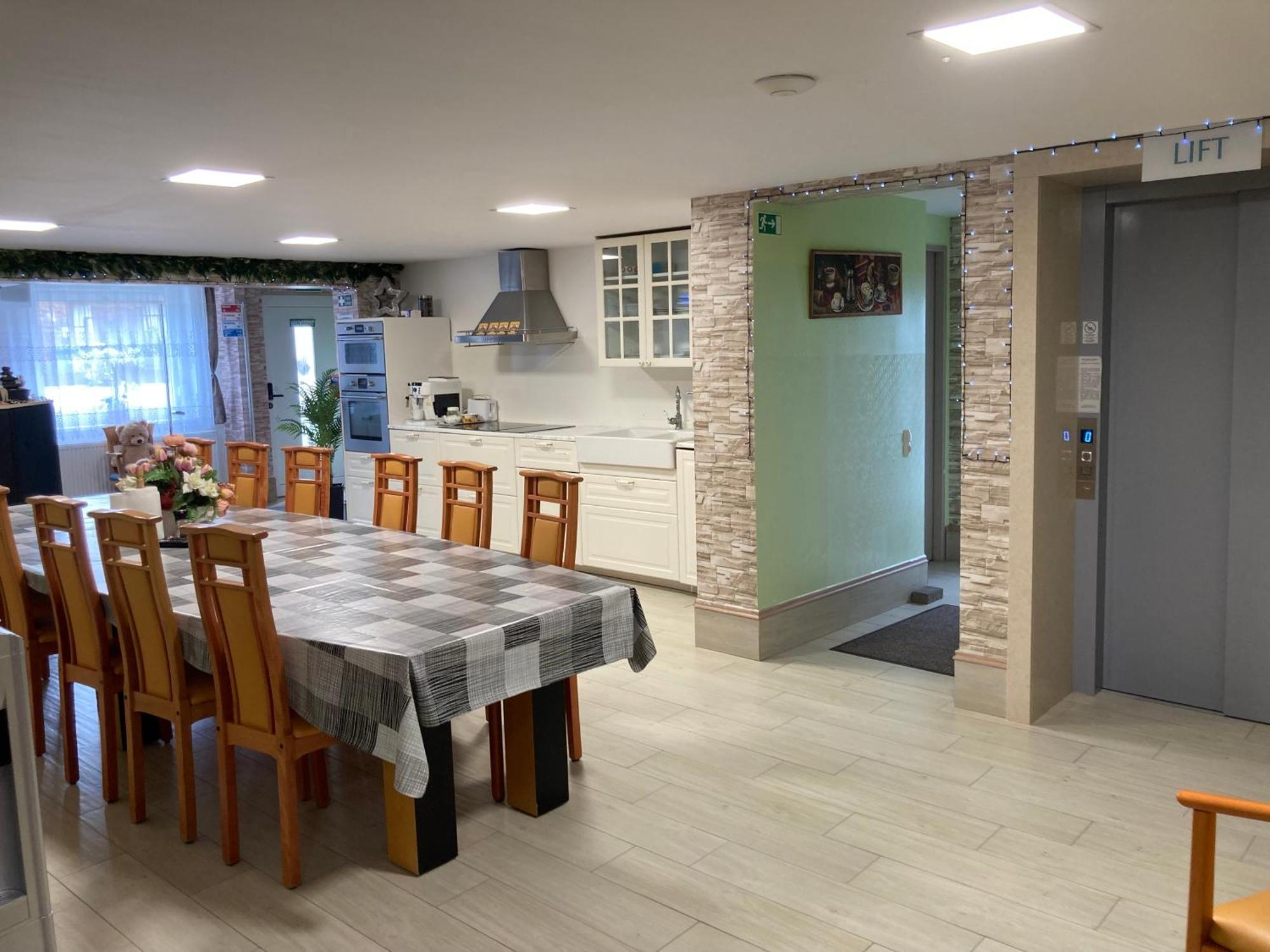 Szelim Motel Tatabánya Esterno foto