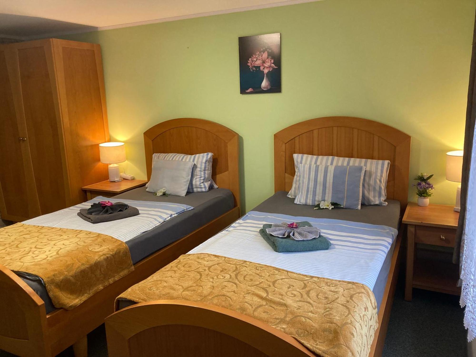 Szelim Motel Tatabánya Esterno foto
