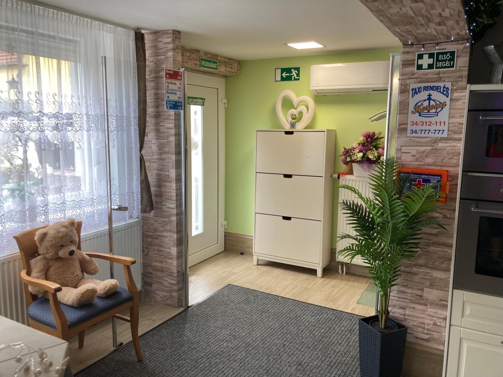 Szelim Motel Tatabánya Esterno foto